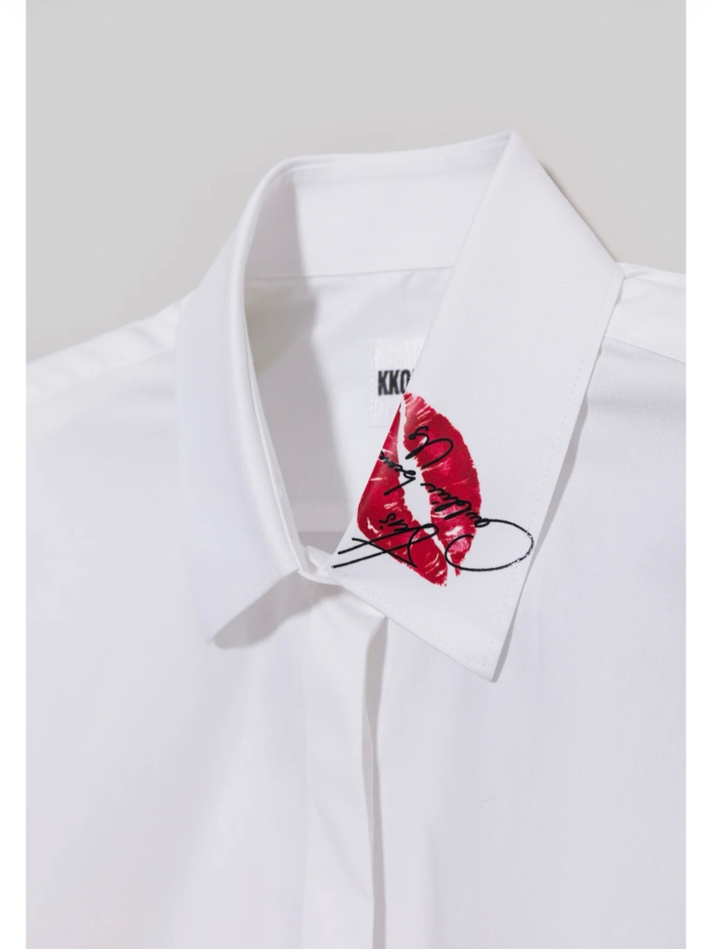 Kkoncept Shirt With Red Lip Collar Embroidery — image 5 of 6